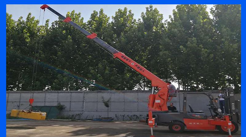 叉车直臂尾吊实拍图片